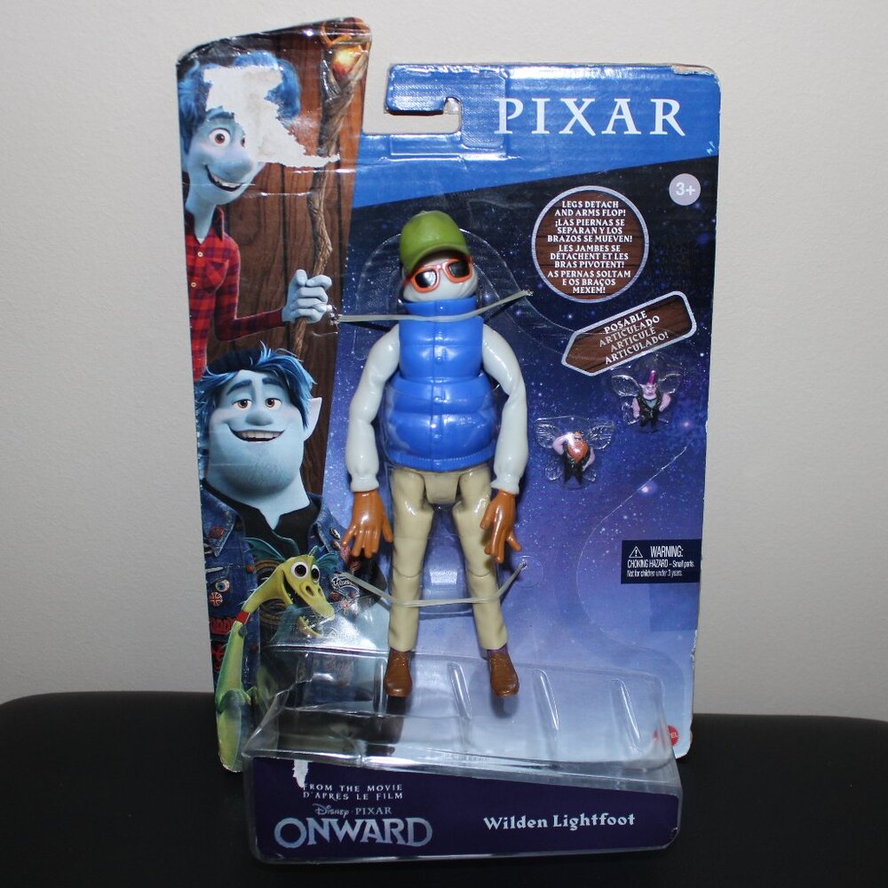 FREE*❤️damaged box Disney Pixar Onward Movie WILDEN LIGHTFOOT figure + 2 Sprites